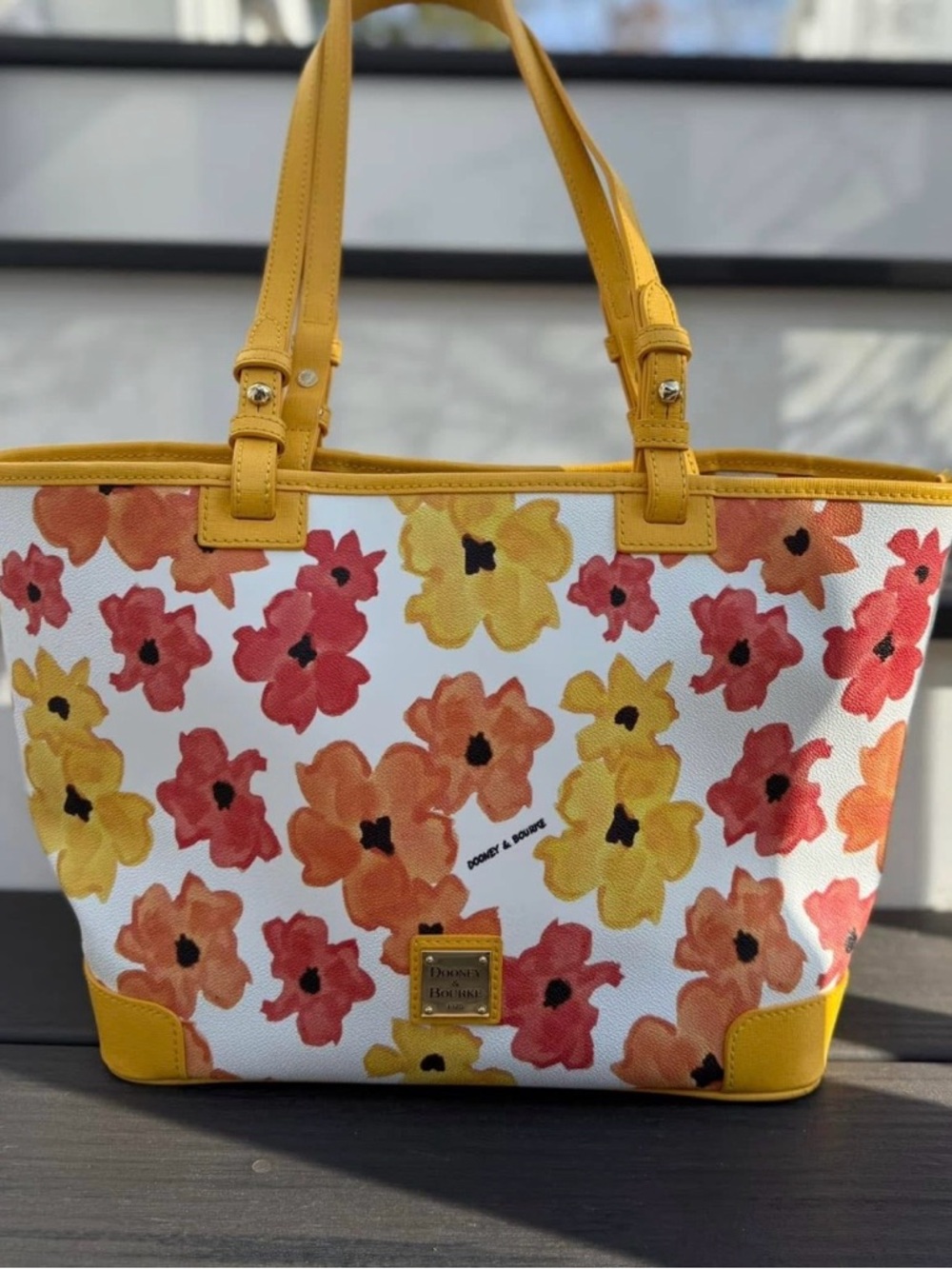 Dooney & Bourke NWT Bloom Tote